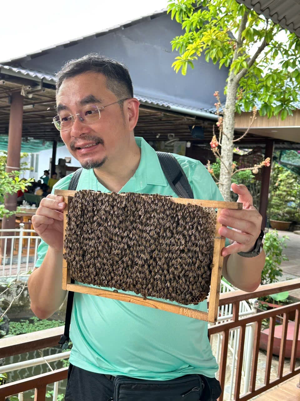  HO CHI MINH PACKAGE TOUR (4 HARI 3 MALAM) bersama CU CHI tunnel